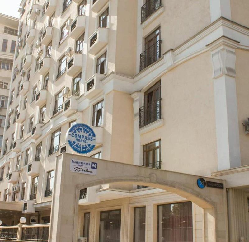 Compass Hostel Bishkek Ngoại thất bức ảnh