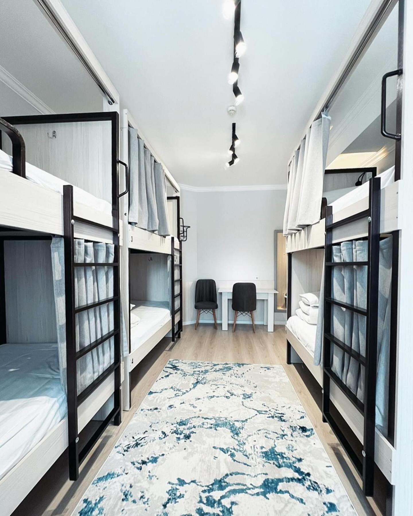 Compass Hostel Bishkek Ngoại thất bức ảnh