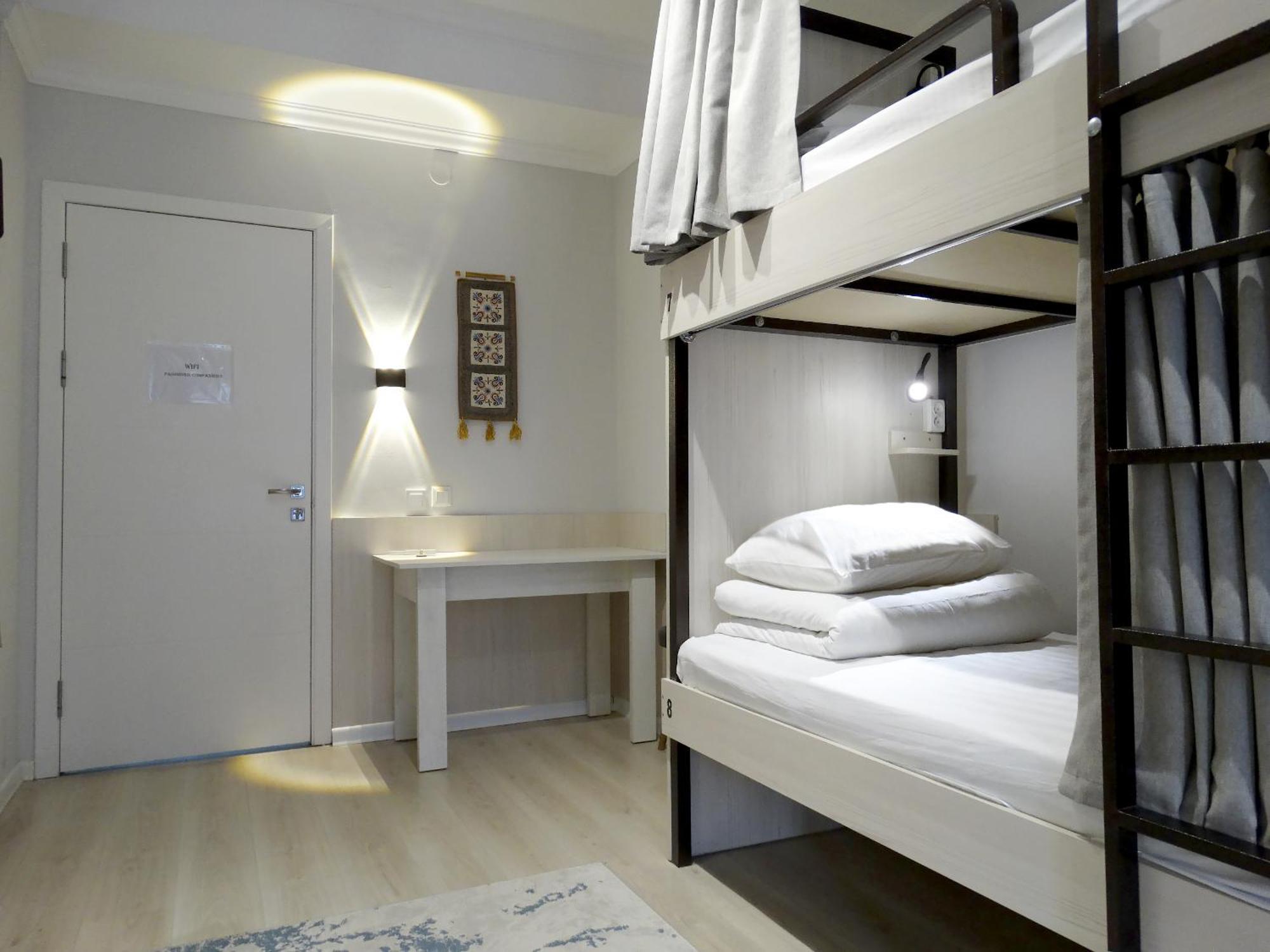 Compass Hostel Bishkek Ngoại thất bức ảnh