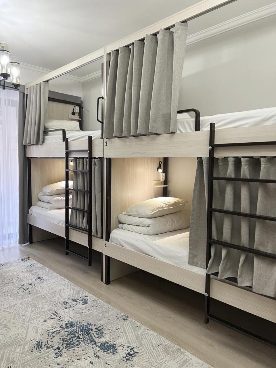 Compass Hostel Bishkek Ngoại thất bức ảnh