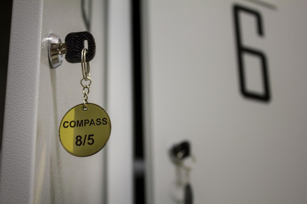 Compass Hostel Bishkek Ngoại thất bức ảnh