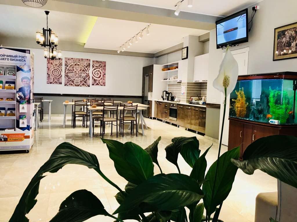 Compass Hostel Bishkek Ngoại thất bức ảnh