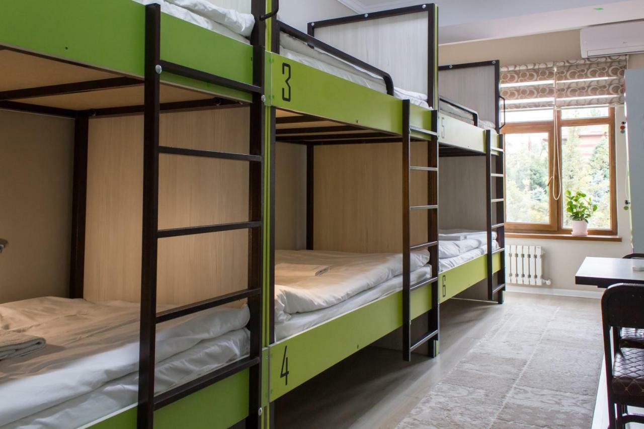 Compass Hostel Bishkek Ngoại thất bức ảnh